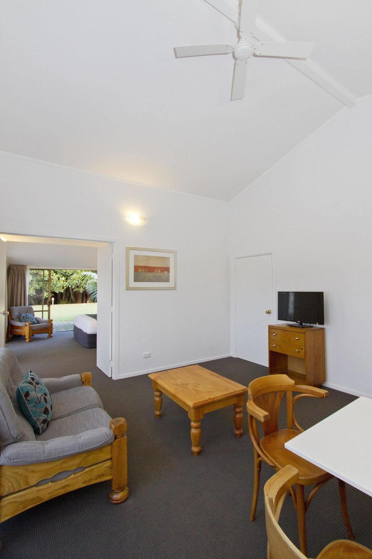 Castaway Norfolk Island Hotell Burnt Pine Eksteriør bilde